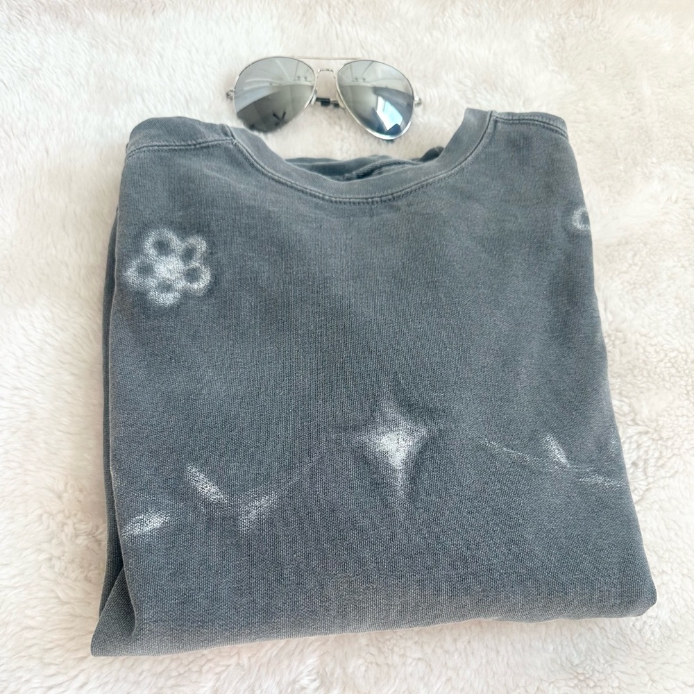 Comfort Colors Grey Medium sweatshirt - Picture 4 of 8